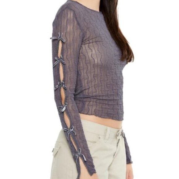 Forever 21 Women’s Chevron Jacquard Cutout Crop Top Gray Large - Picture 13 of 13